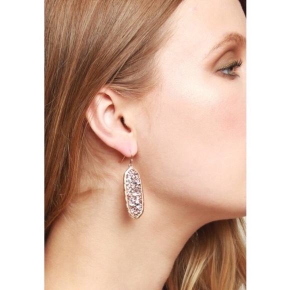 ✨SALE✨LAST1✨5⭐️NEW! GLITTER STONE PENDANT NECKLACE - Picture 4 of 8